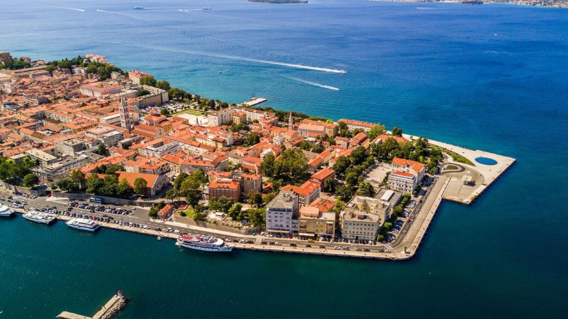 Luma Luxury Apartment With Jacuzzi Zadar Bagian luar foto